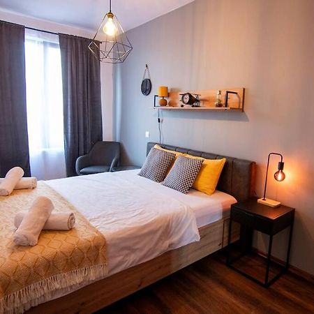 Аpartment With Free Parking Apartment Sofia Ngoại thất bức ảnh