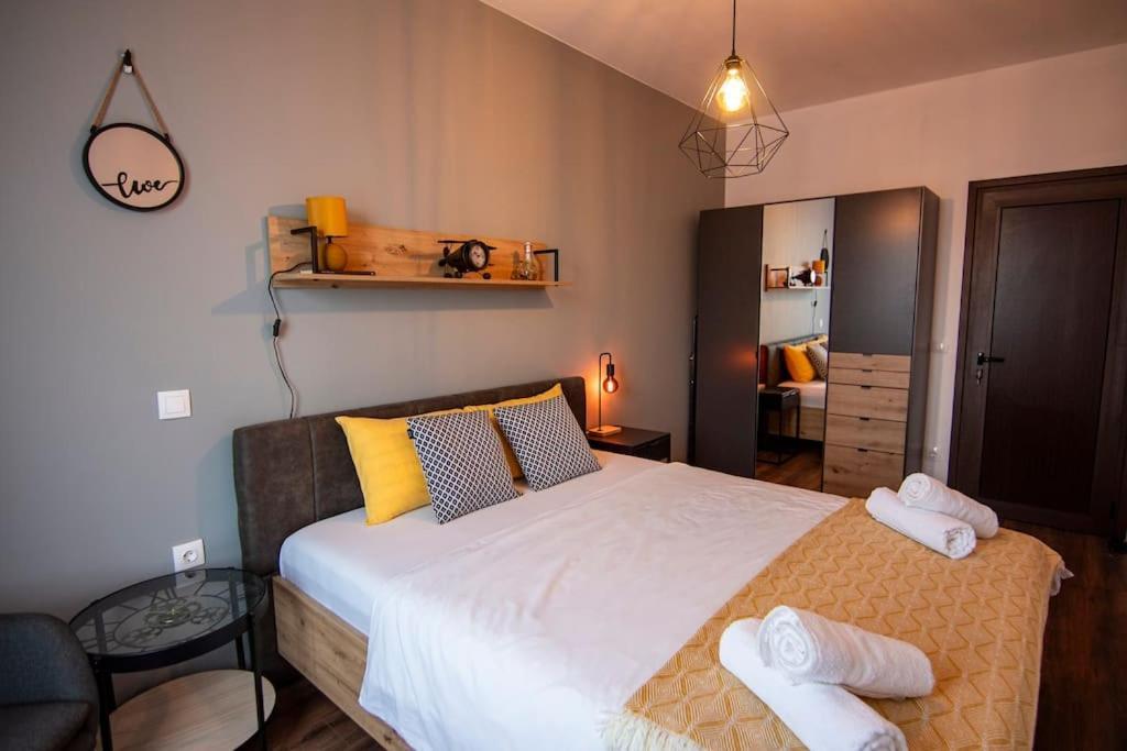 Аpartment With Free Parking Apartment Sofia Ngoại thất bức ảnh