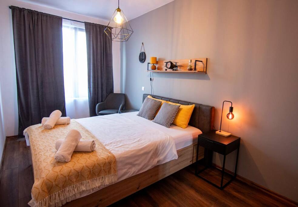 Аpartment With Free Parking Apartment Sofia Ngoại thất bức ảnh