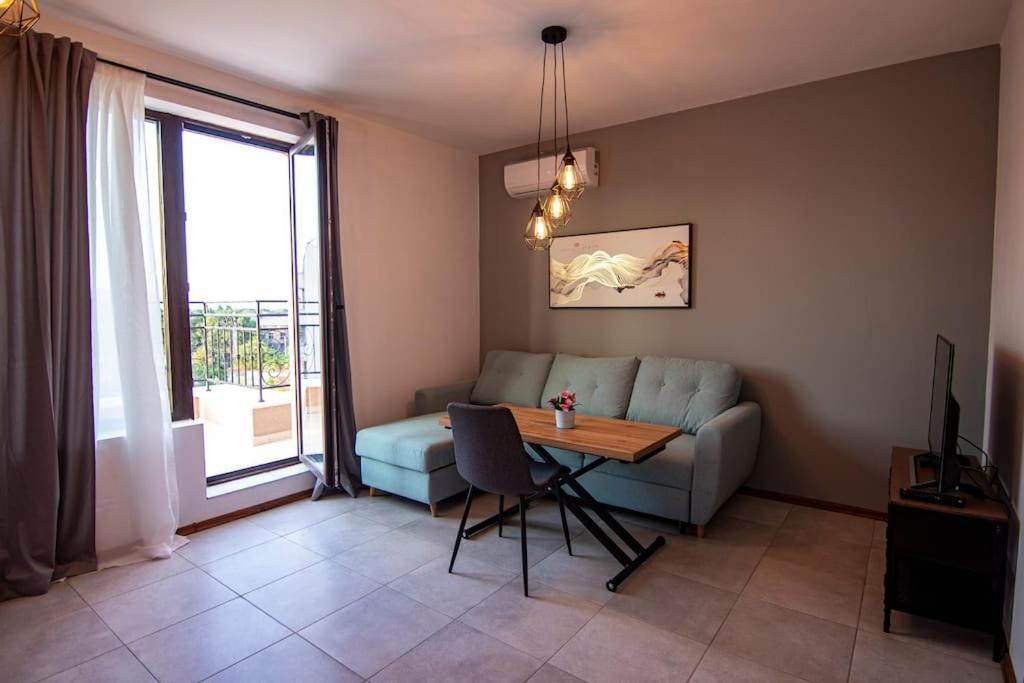 Аpartment With Free Parking Apartment Sofia Ngoại thất bức ảnh